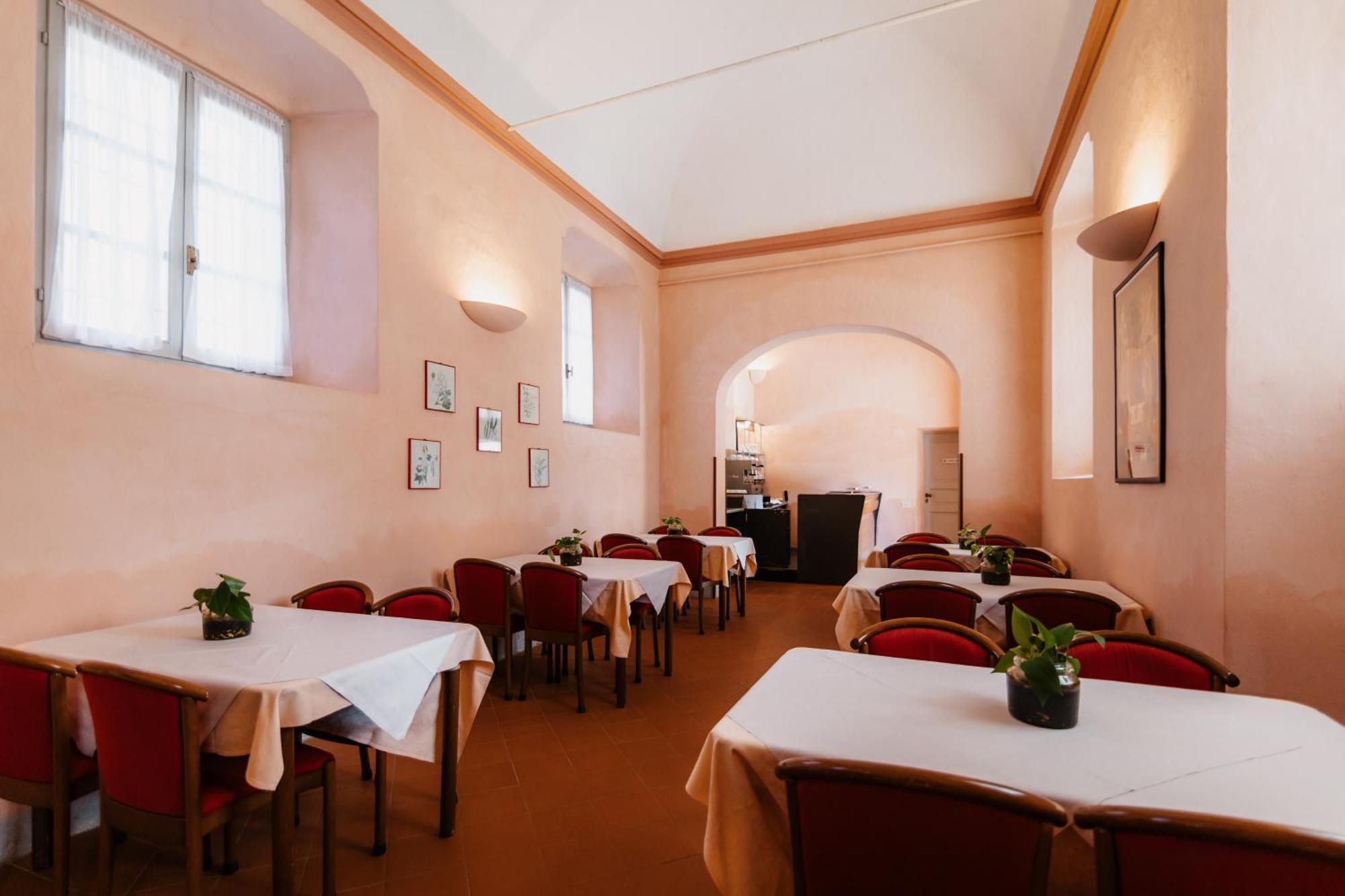 维科福尔泰 Casa Regina Montis Regalis酒店 外观 照片
